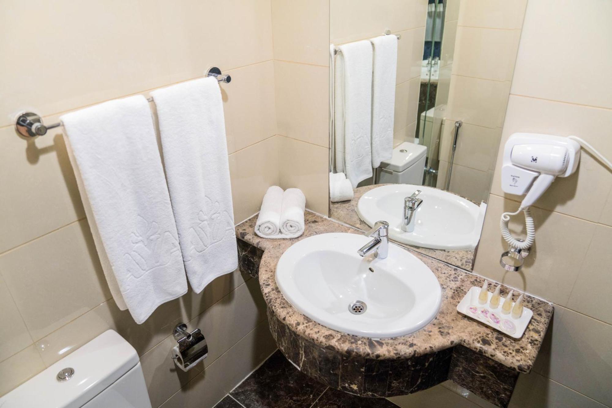 Hayah Plaza Hotel マディーナ エクステリア 写真